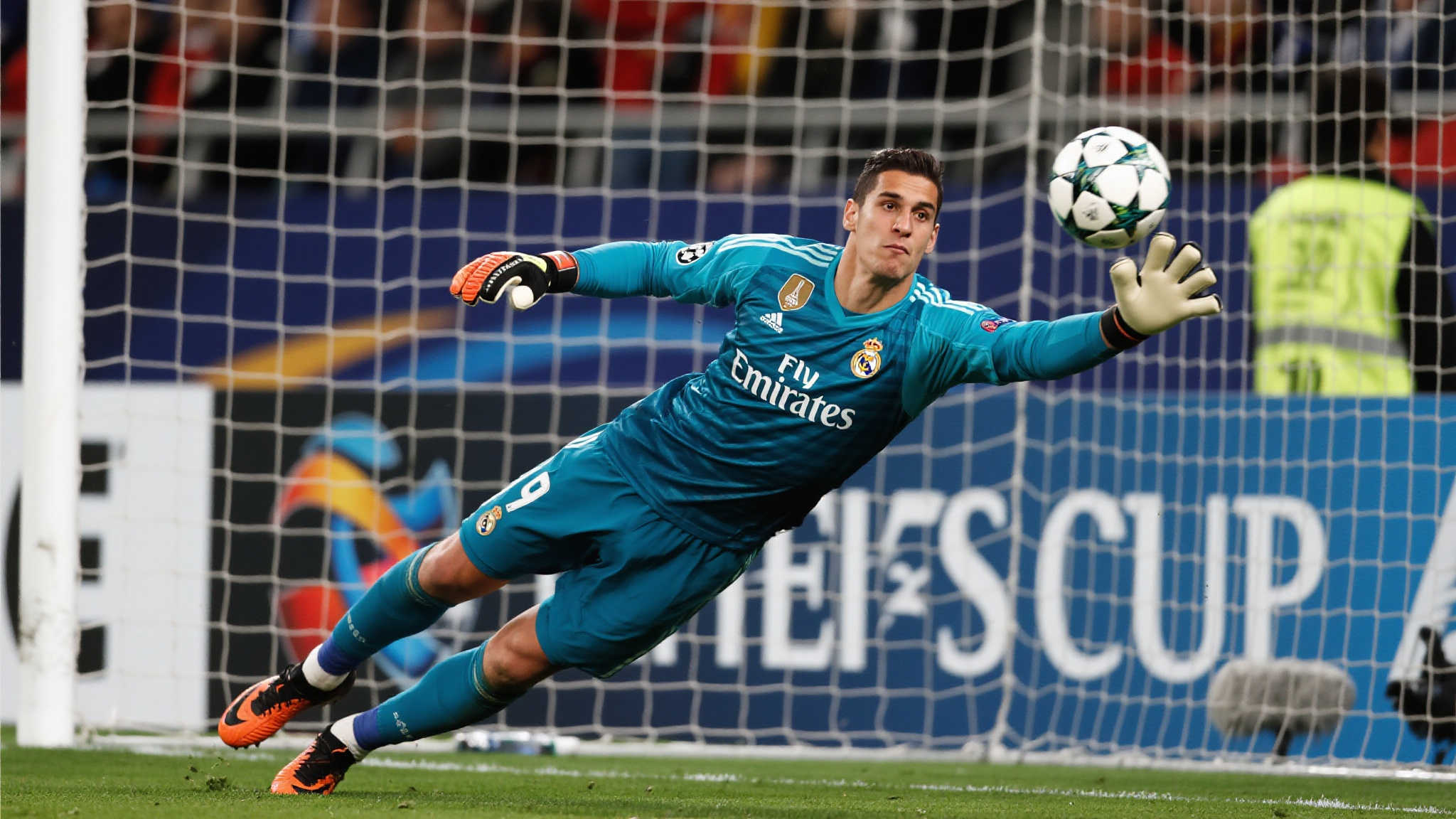 库尔图瓦成世俱杯单场10扑救第二人，展现逆天表现